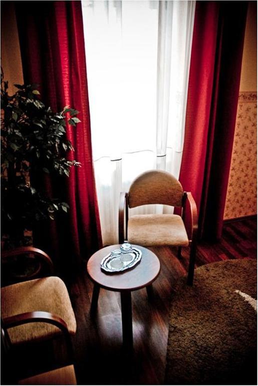 Hotel Arad Buitenkant foto
